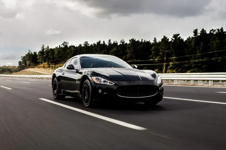 Perbedaan Excavator dan Bulldozer di Lapangan